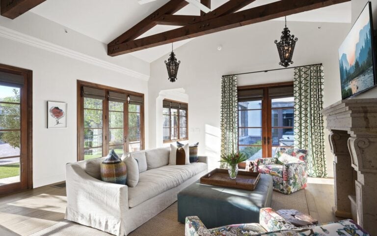 Bright luxury living room in a Paradise Valley, Arizona home, representing family-friendly luxury real estate near top Scottsdale and Arcadia schools