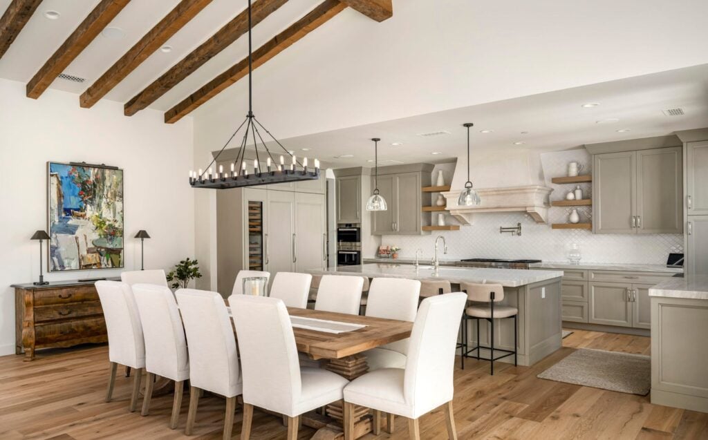 Bright luxury kitchen in a Scottsdale, Arizona home, ideal for families relocating from Texas to Scottsdale luxury real estate.